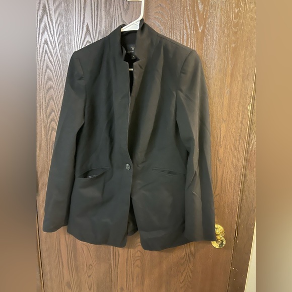 Jackets & Blazers - BLACK BLAZER